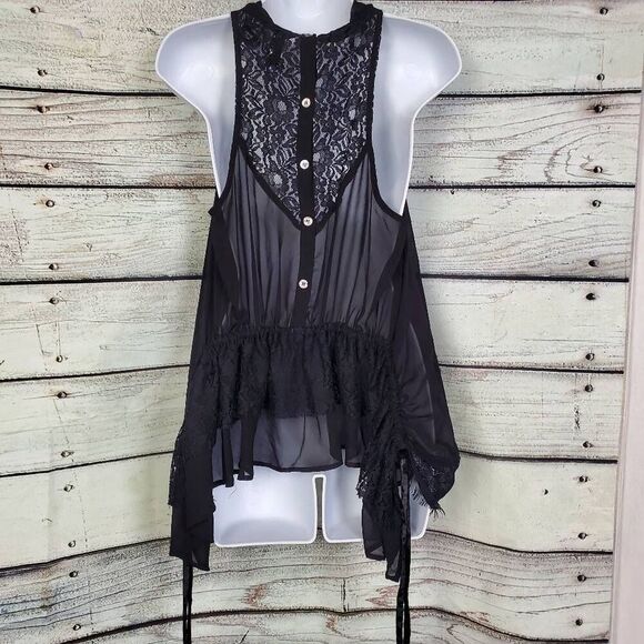 BKE Boutique Black Sheer Lace Trim High-Low Sleeveless Blouse – Size L - Picture 4 of 8
